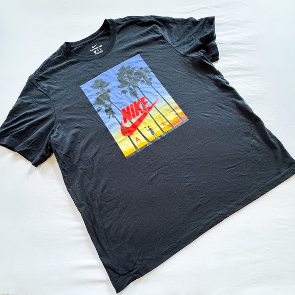 Men’s Nike Graphic Tee size XXL - Picture 2 of 6